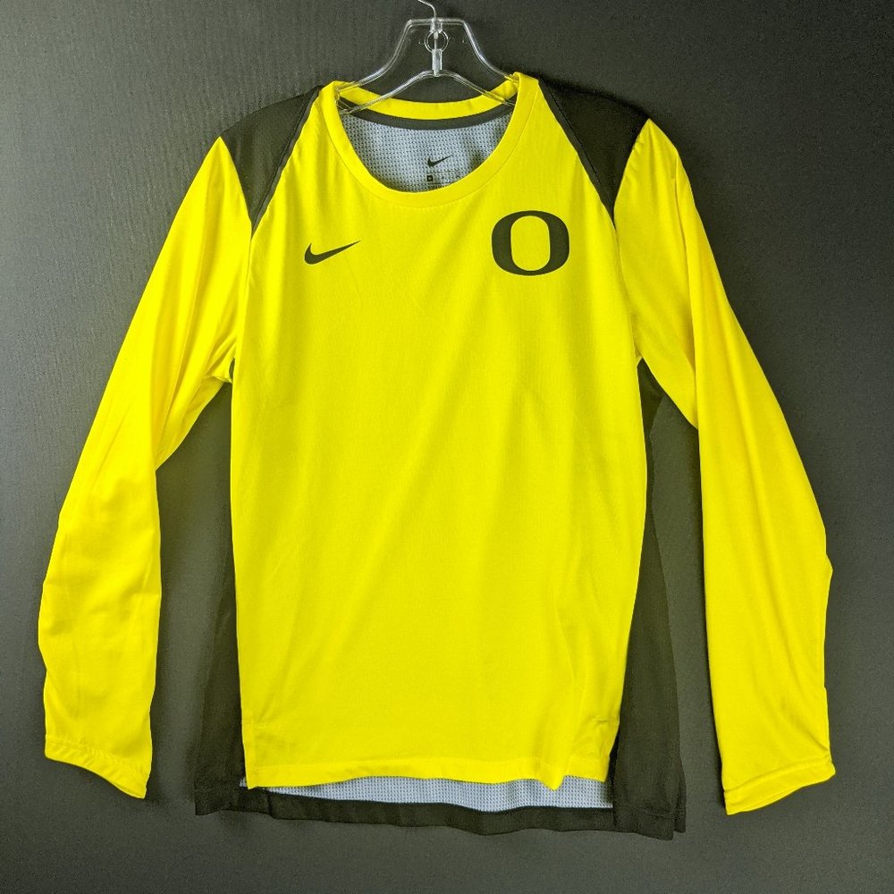Oregon Ducks Shirt Women Medium Athleisure Pullover University Activewear Top